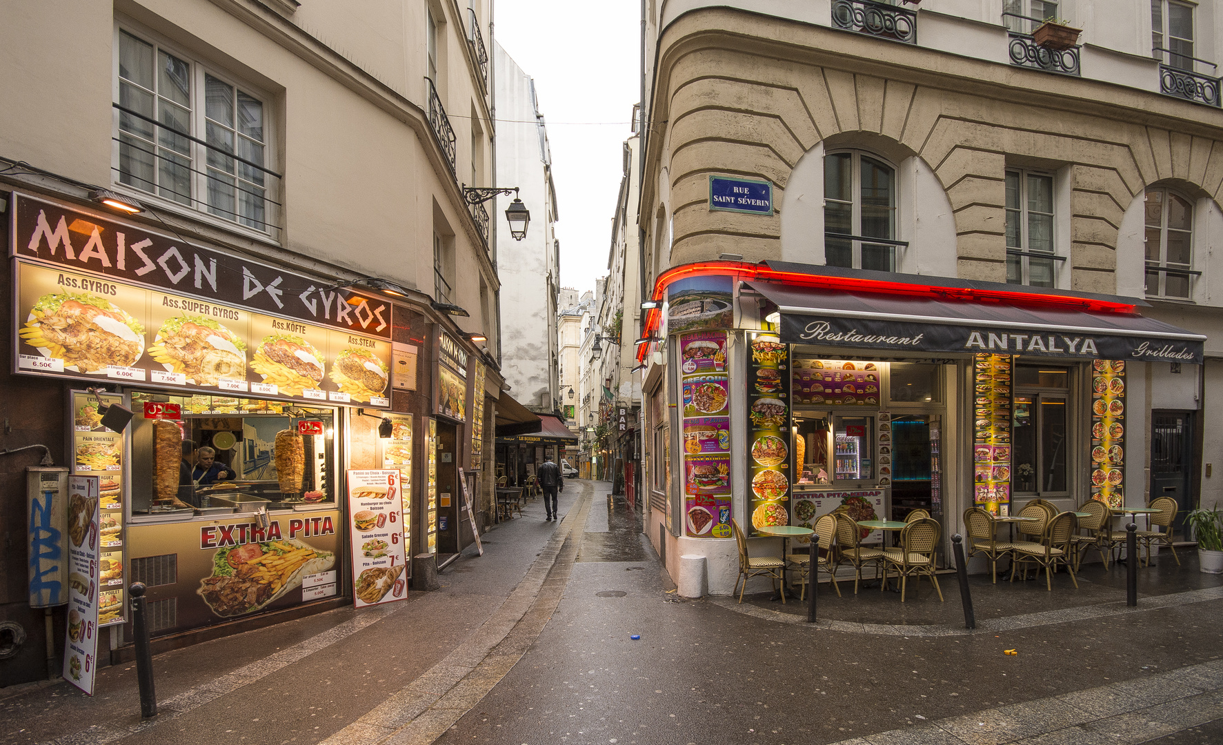 Paris - Quartier Latin - Rue de la Huchette - 02