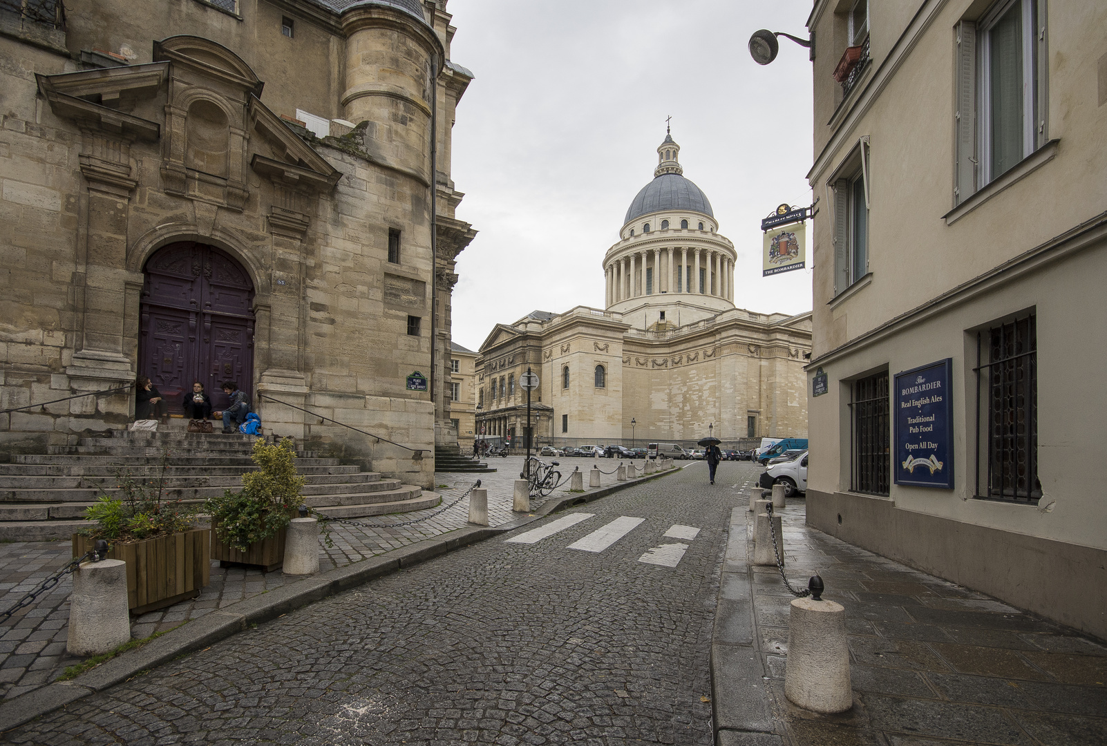 Paris - Quartier Latin - Rue de la Montagne Sainte Geneviève - Panthéon - Saint-Étienne-du-Mont