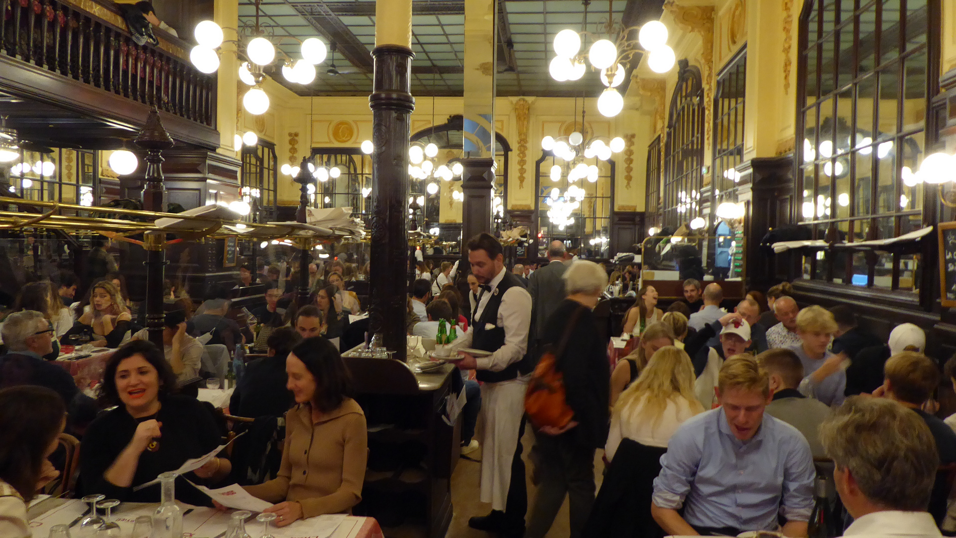 Paris Restaurant Bouillon Cartier