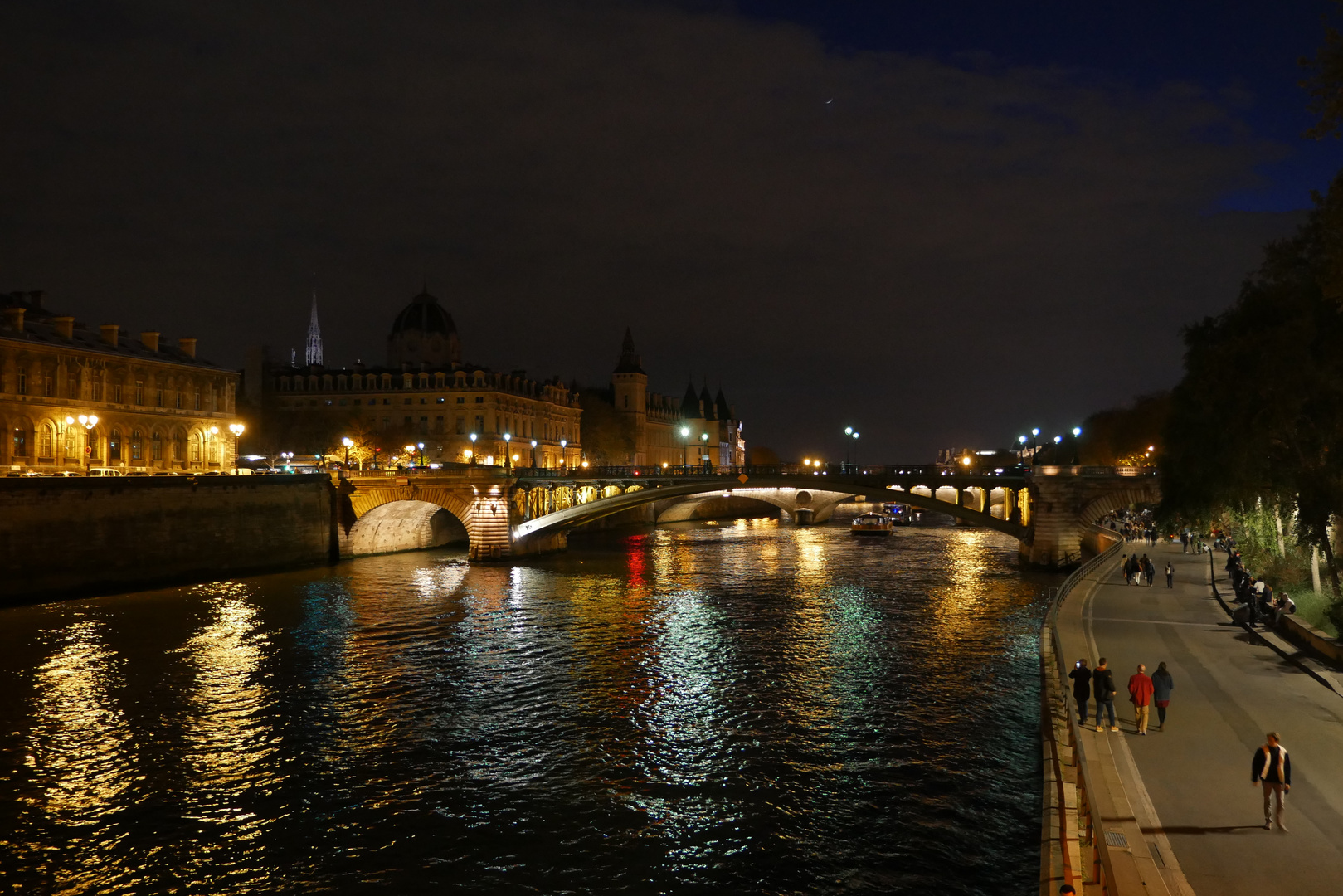 Paris Seine bei Nacht