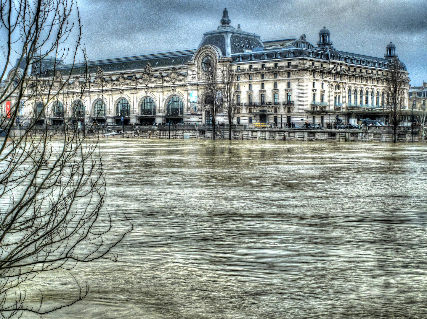 Paris sous la pluie / Paris under the rain