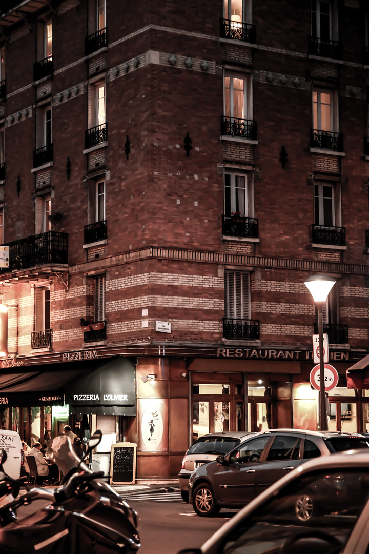 Paris Straßen bei Nacht