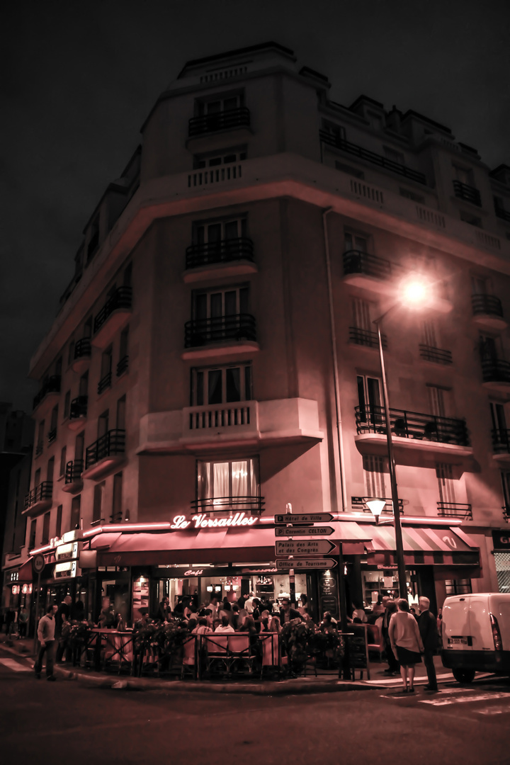 Paris Straßen bei Nacht