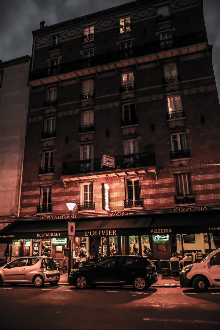 Paris Straßen bei Nacht