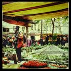 Paris: Street artist between baguette, eggs and cheese