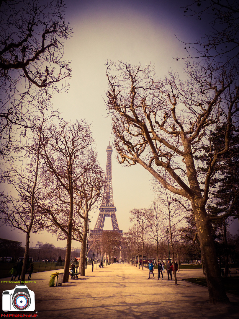 Paris, Tour Eiffel e Champs de Mars - 2015.