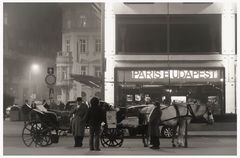 Paris vielleicht, Gnädiges Fräulein?