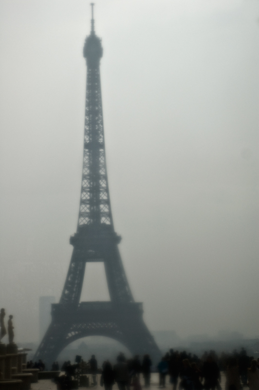 Paris, ville des amours en déplaçante