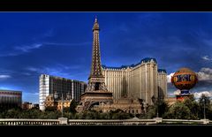 ° ~ Paris vs. Las Vegas ~ °