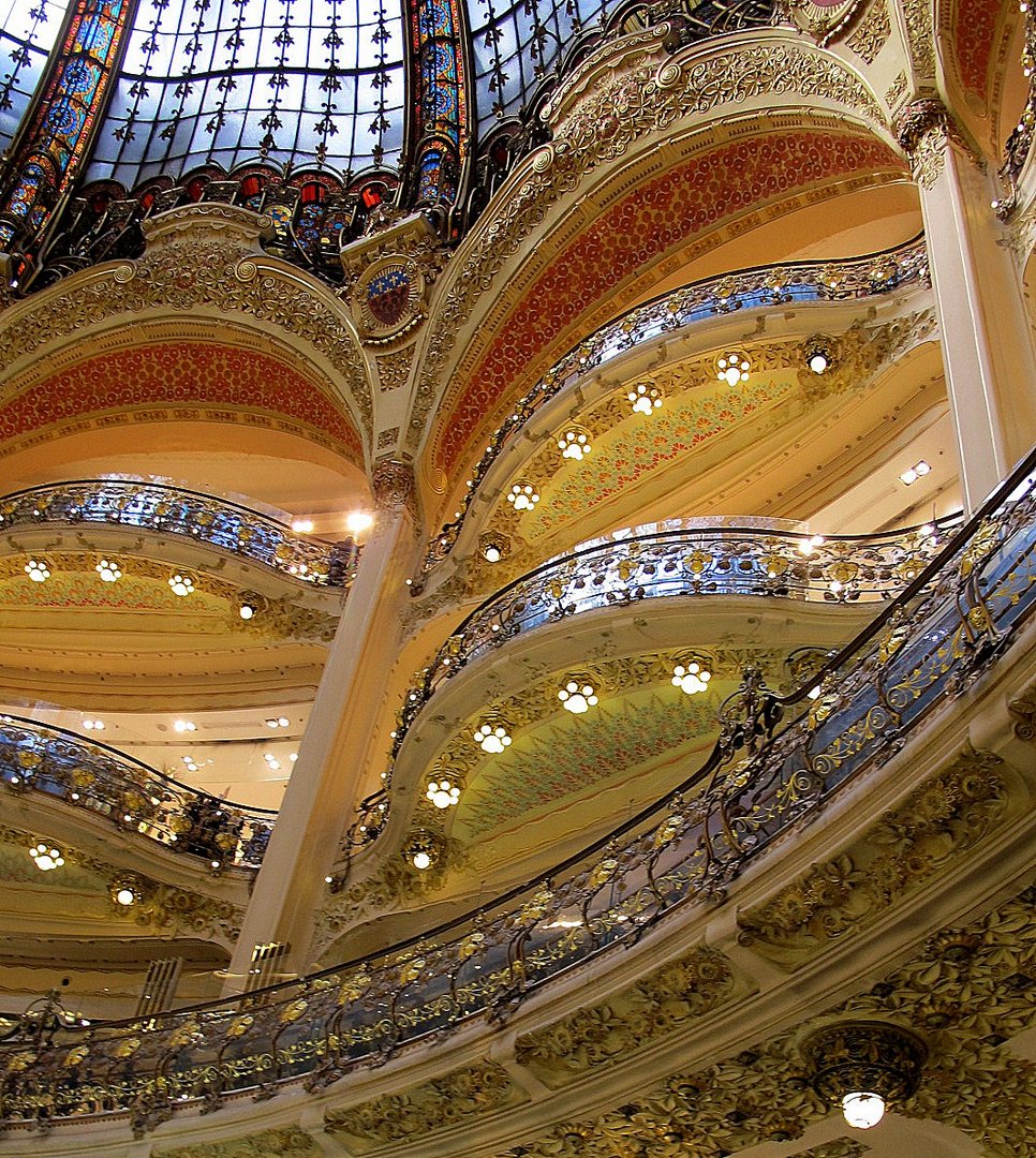 Paris 3 Galeries Lafayette Foto Bild France Paris