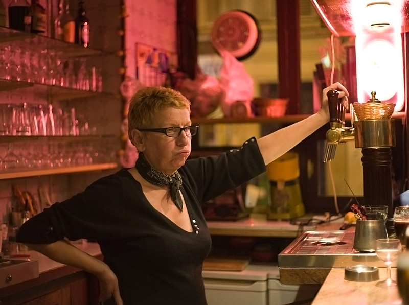 Parisian Barwoman