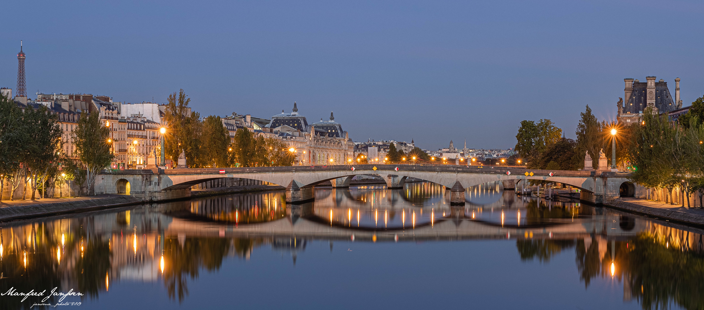 Paris_Pont du Carrousel