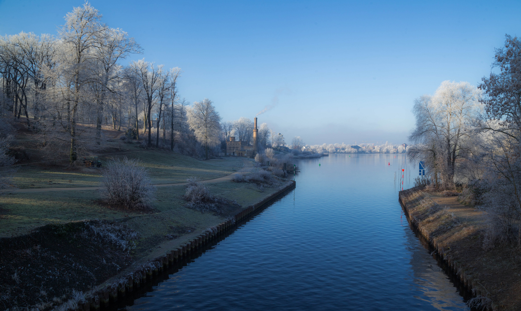 Park Babelsberg von der Lankebrücke