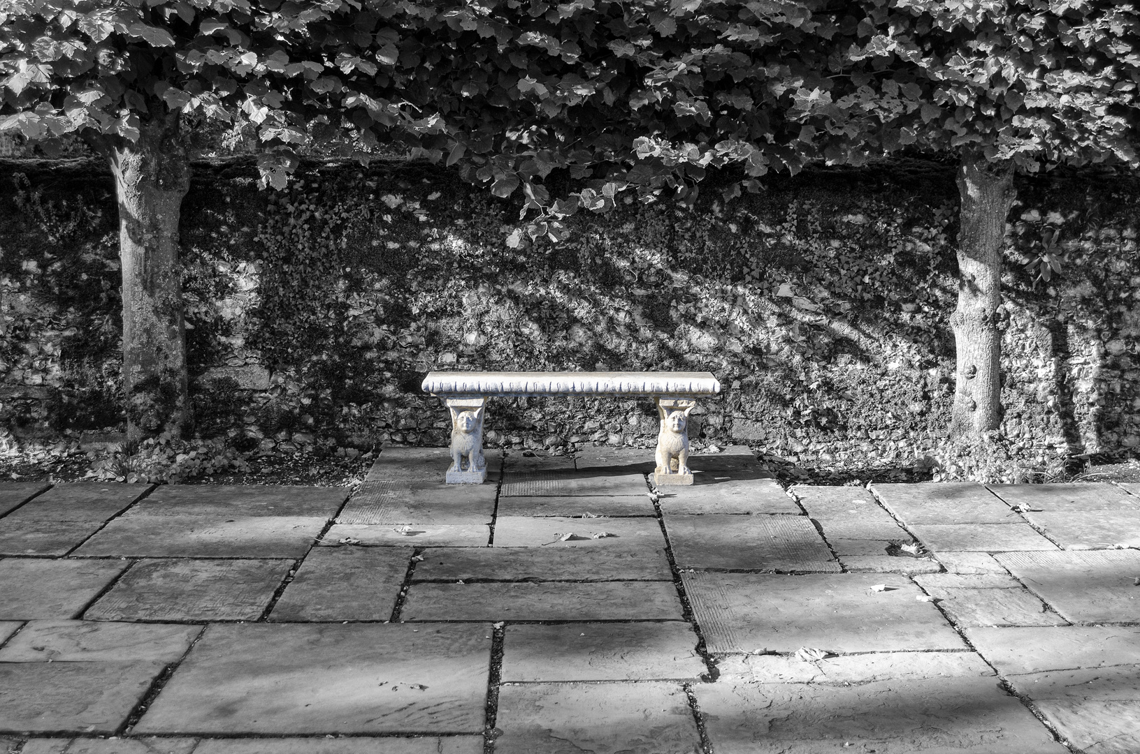 ... park bench ...