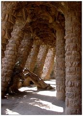 Park Güell: Säulengang