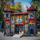 Park mit Kinderspielplatz in Regen