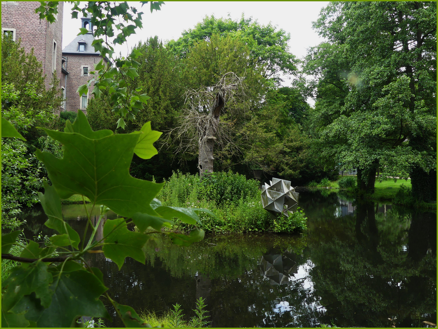 Park Schloss Neersen in der Stadt Willich am Niederrhein