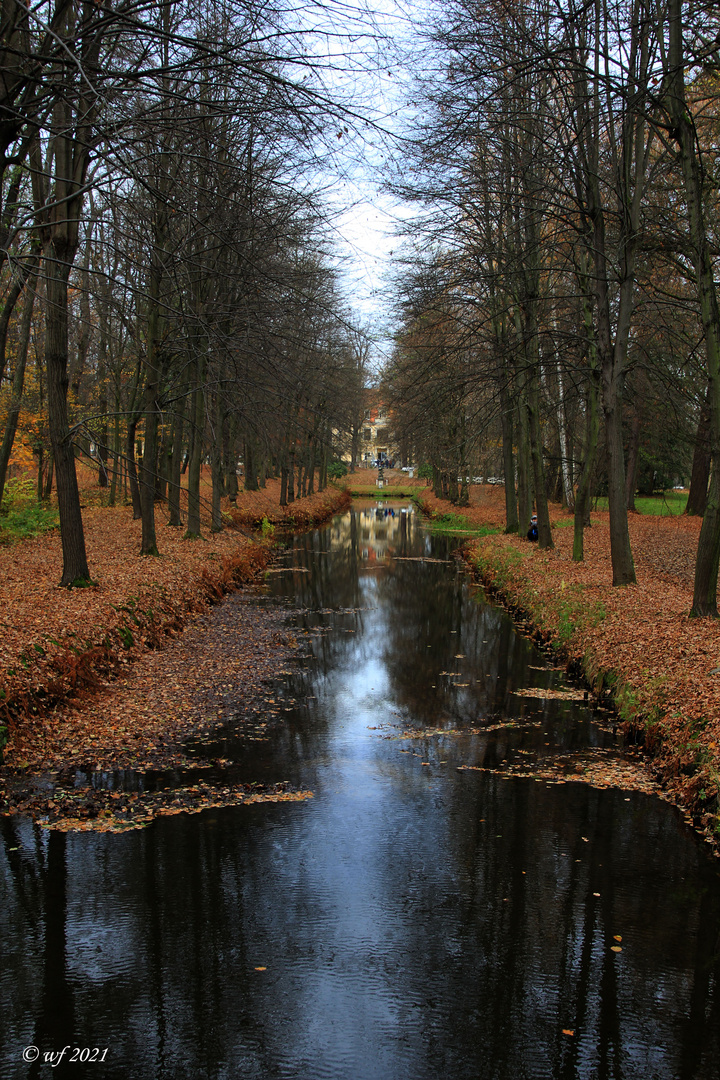 Park um Schloß Hermsdorf