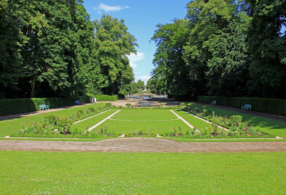 Park von Schloss Benrath in Düsseldorf 6 Foto & Bild landschaft