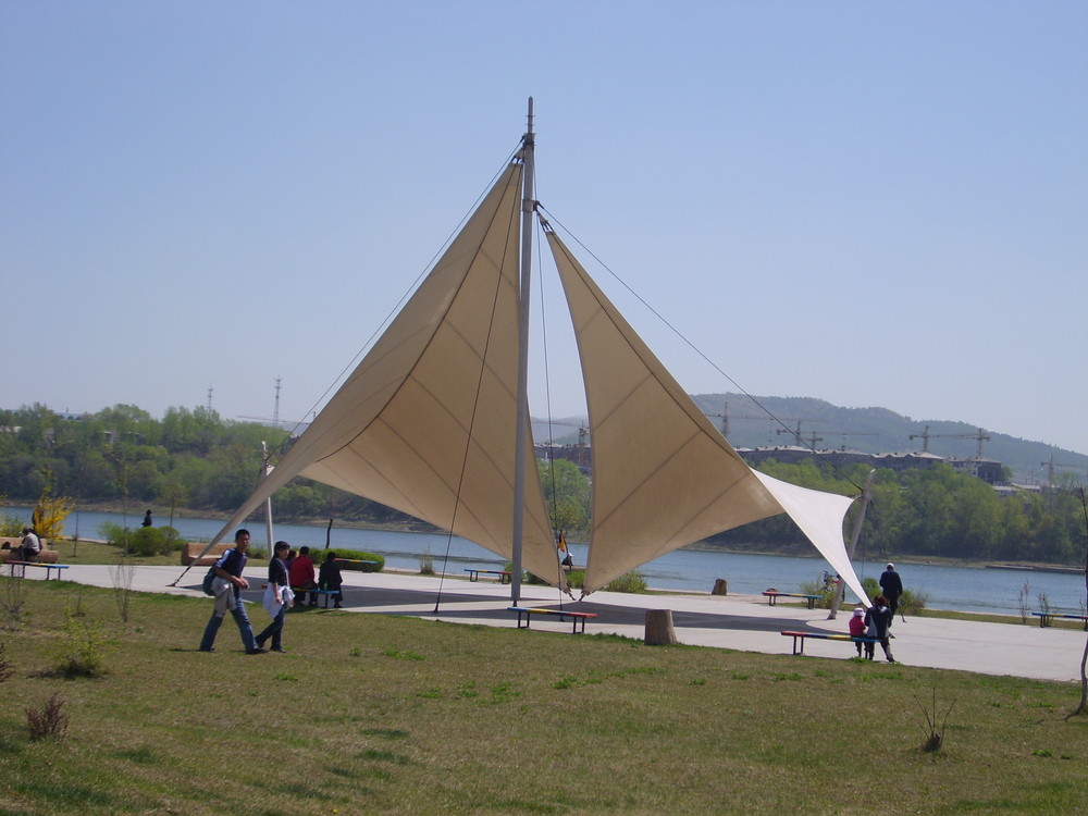 Parkanlage am Songhua-Fluss in der Stadt Jilin