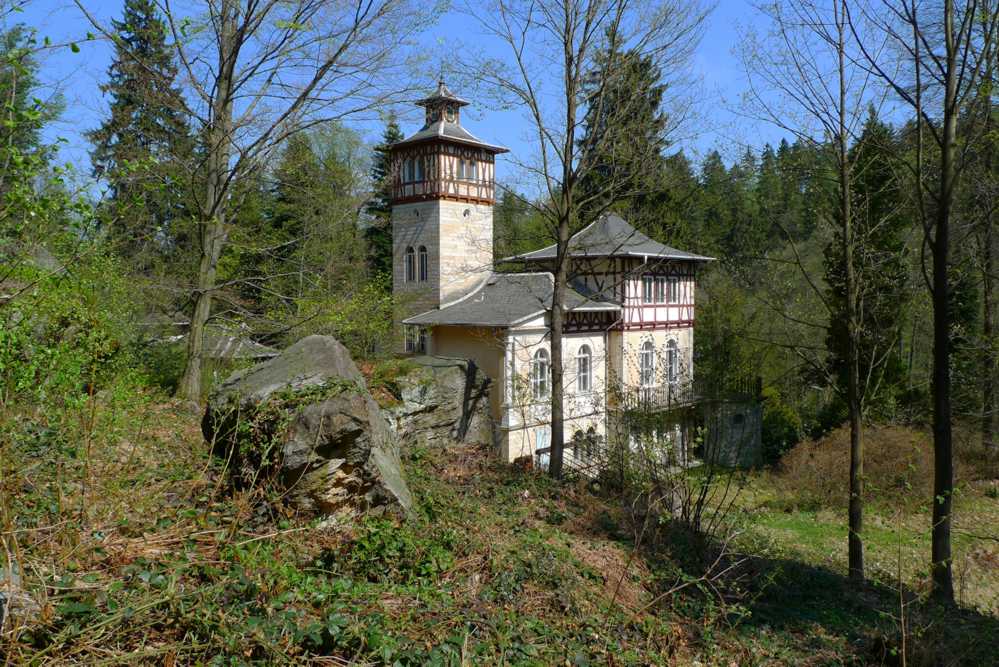 Parkanlage + Jagdschloss Bielatal Bild 1