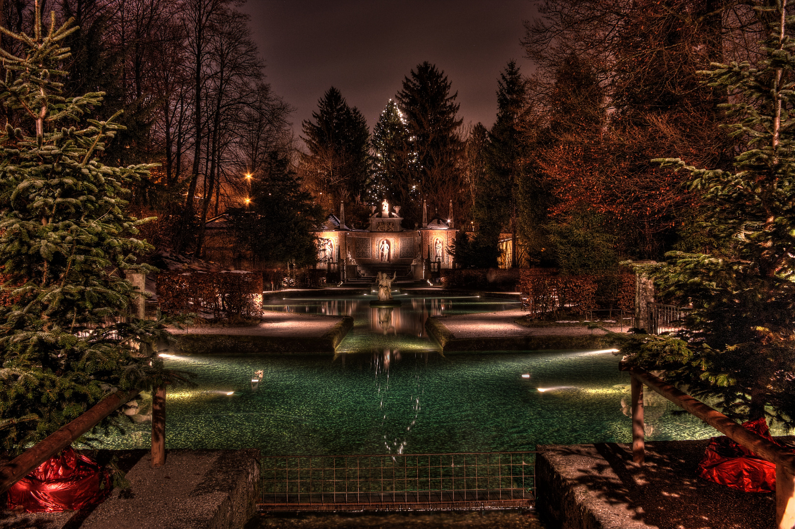 Parkanlage Schloss Hellbrunn zur Adventszeit