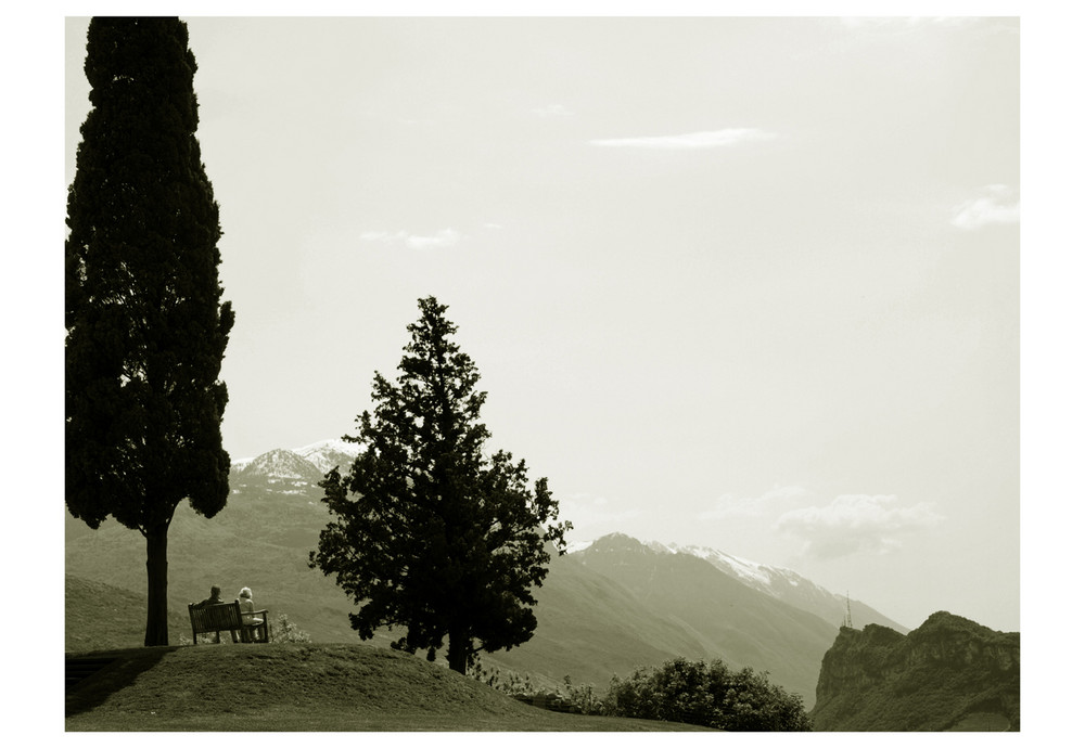 Parkbank mit Ausblick