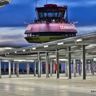 Parkdeck mit Tower HDR