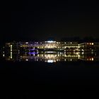 Parkhotel am See bei Nacht