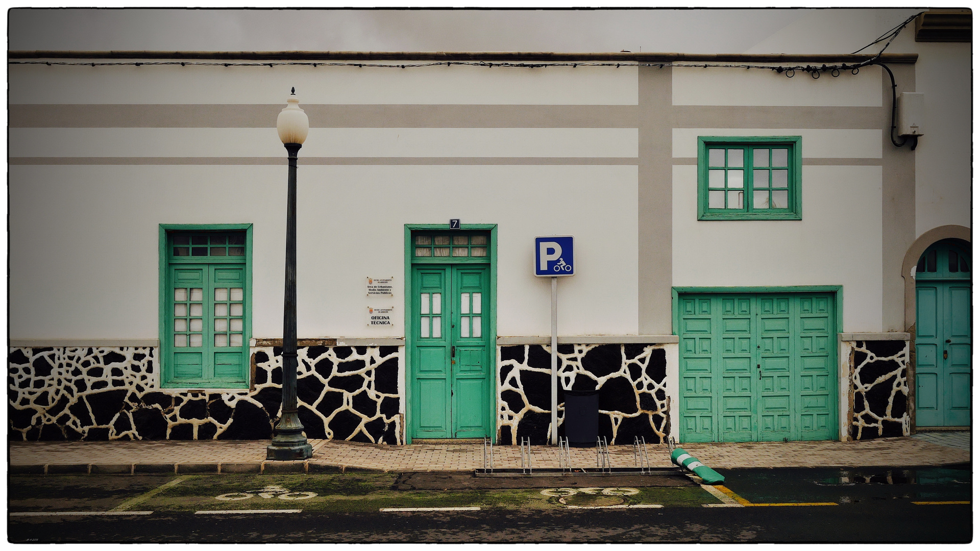 Parking_space