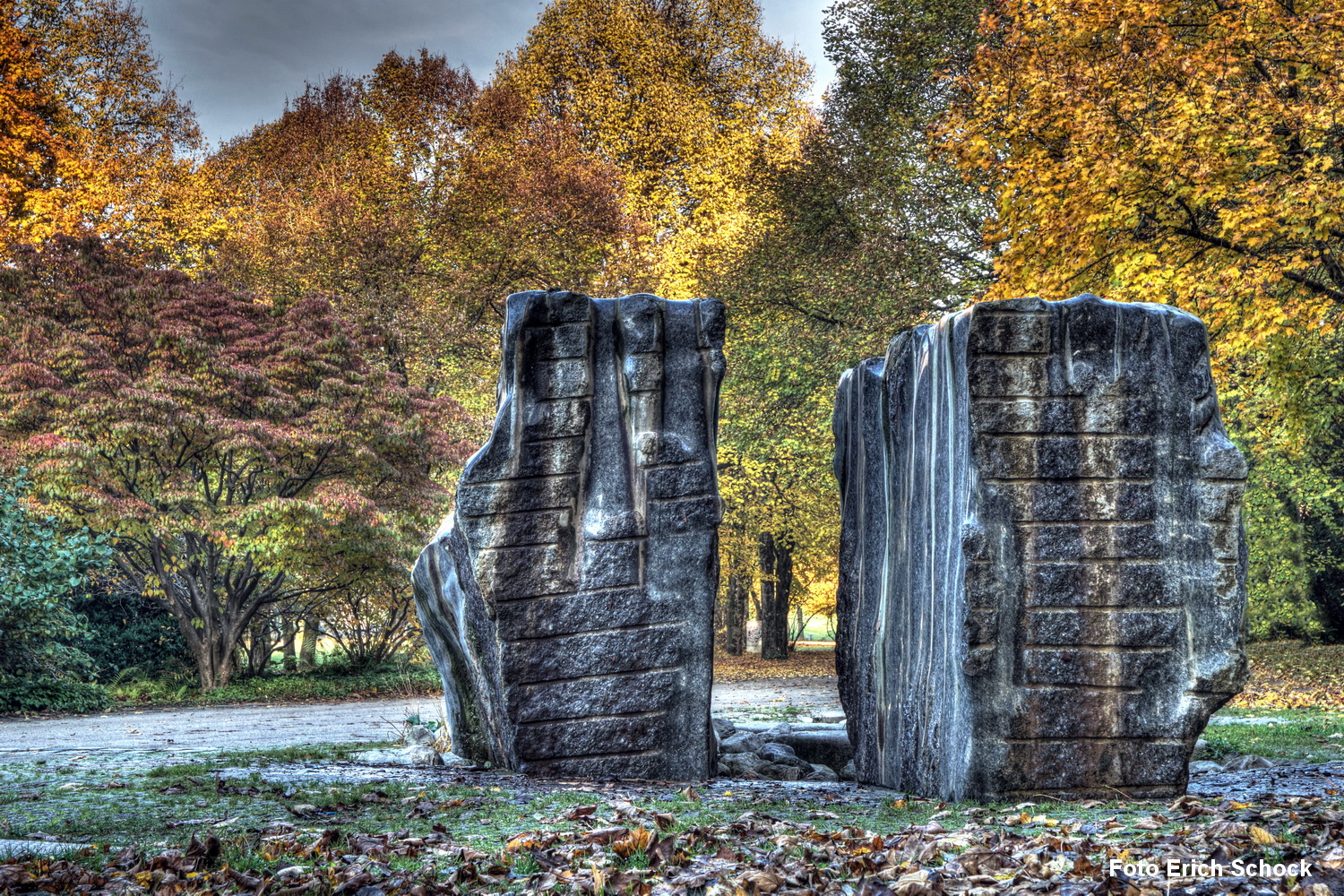 Parklandschaft im Herbst