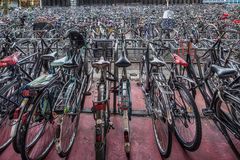 Parkplatz am Amsterdamer Bahnhof