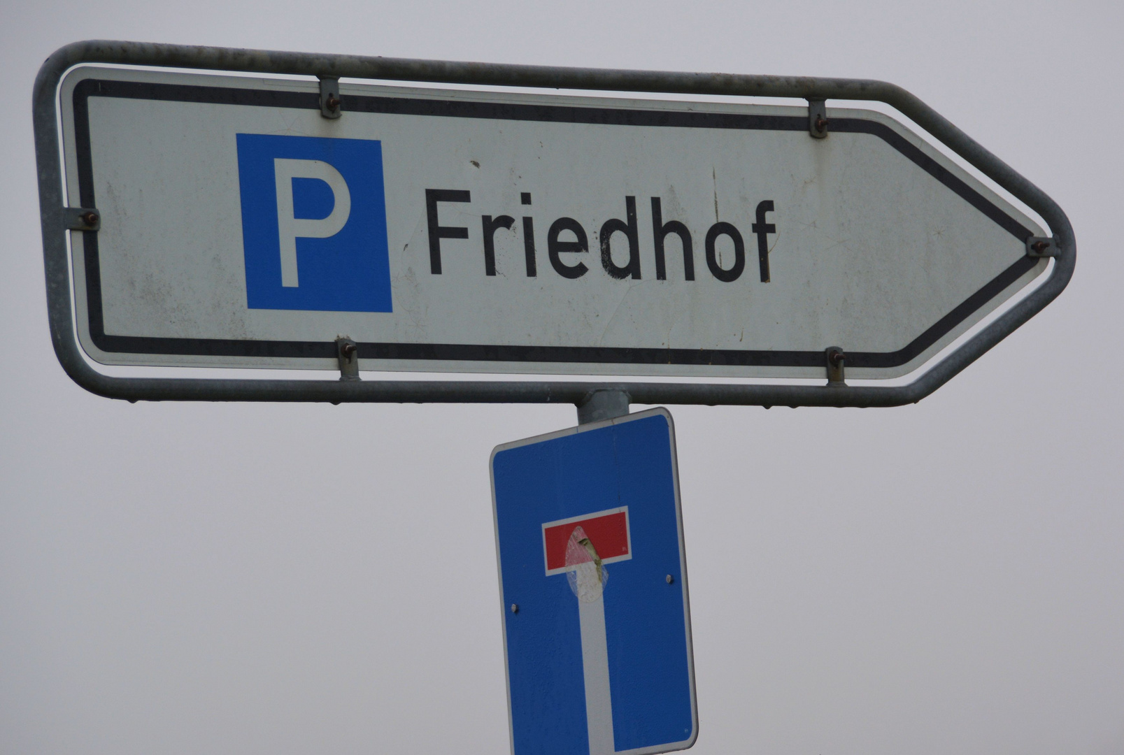 Parkplatz - Friedhof - Sackgasse