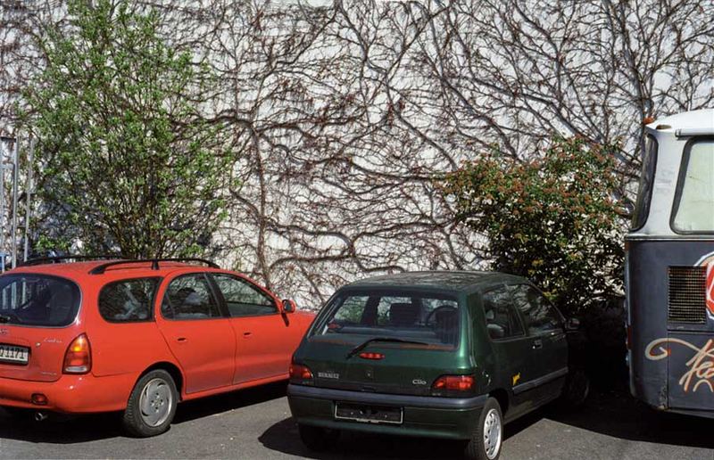 Parkplatz im Frühling