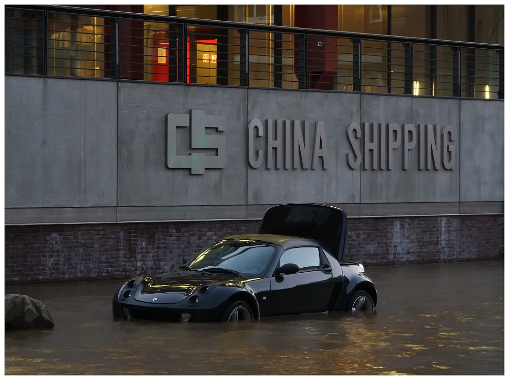 Parkplatz vor China Shipping
