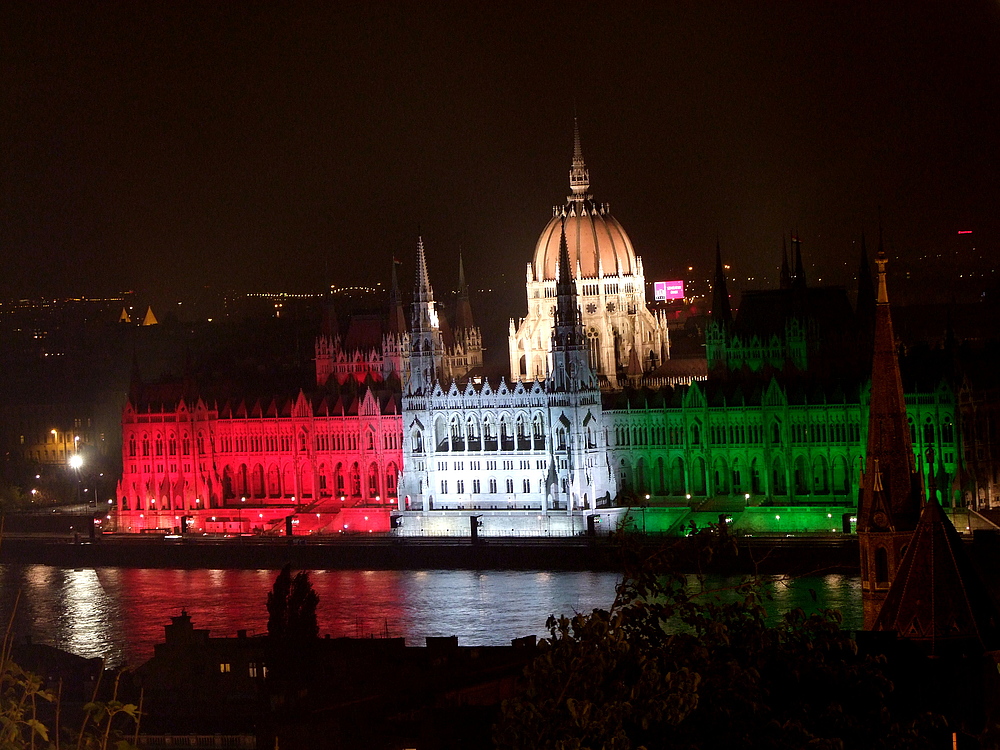 Parlament "Tricolor" im Budapest