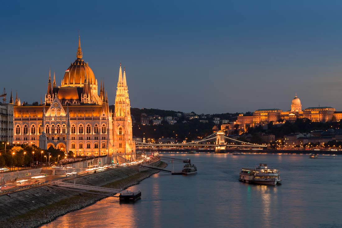 Parlament und Burgpalast