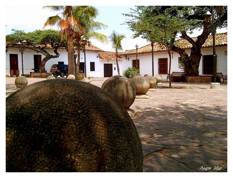 PARQUE PERALTA O PARQUE DE LOS ENAMORADOS