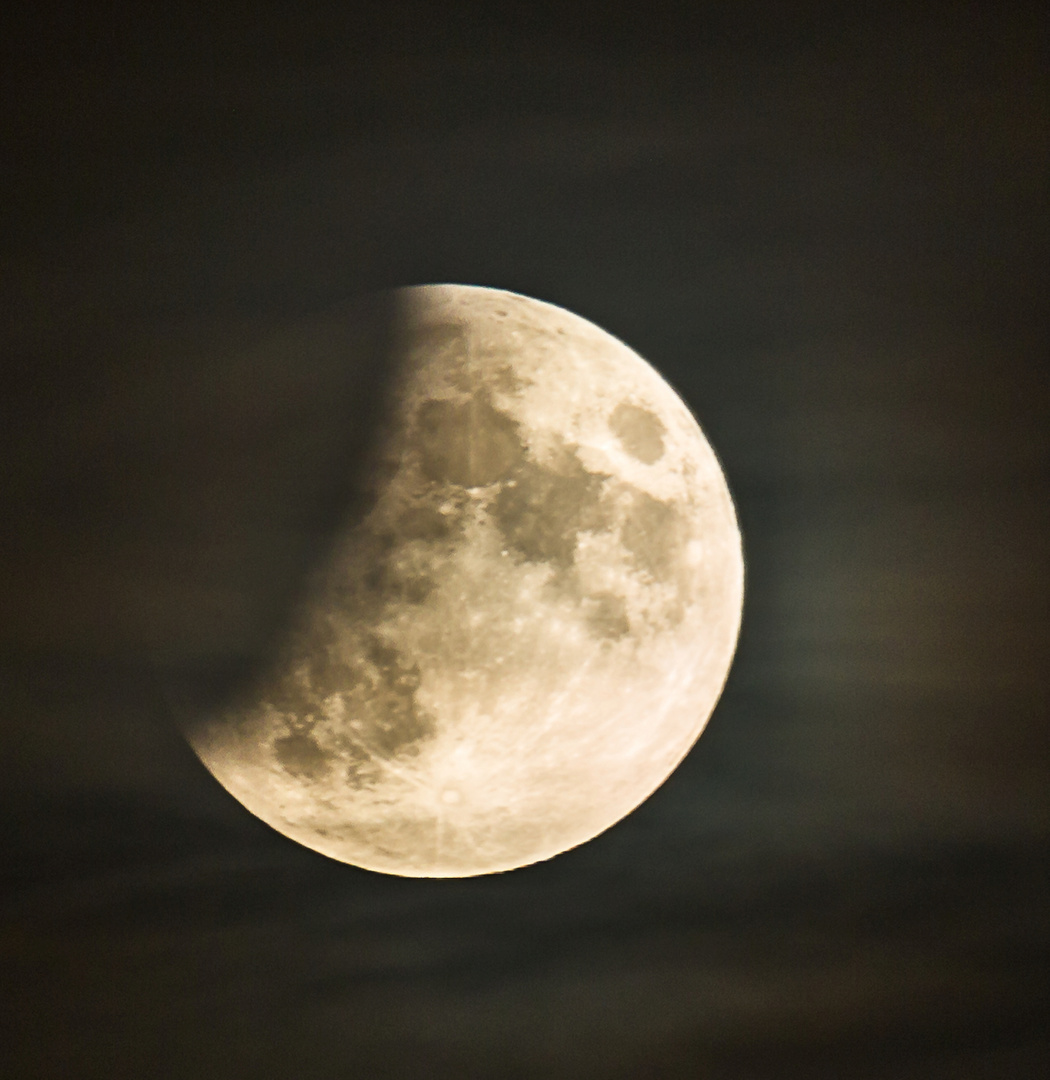 Partielle Mondfinsternis 16.07.19, 22:27 Uhr