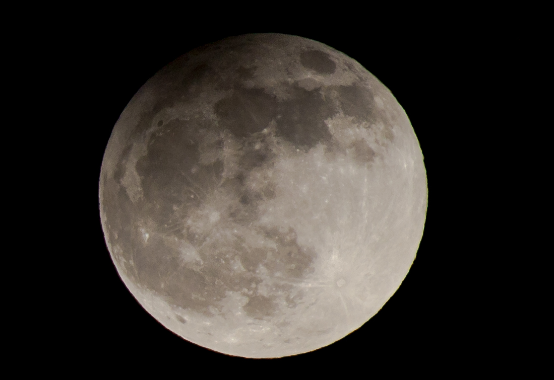 partielle Mondfinsternis - aufgenommen in Lößnitz