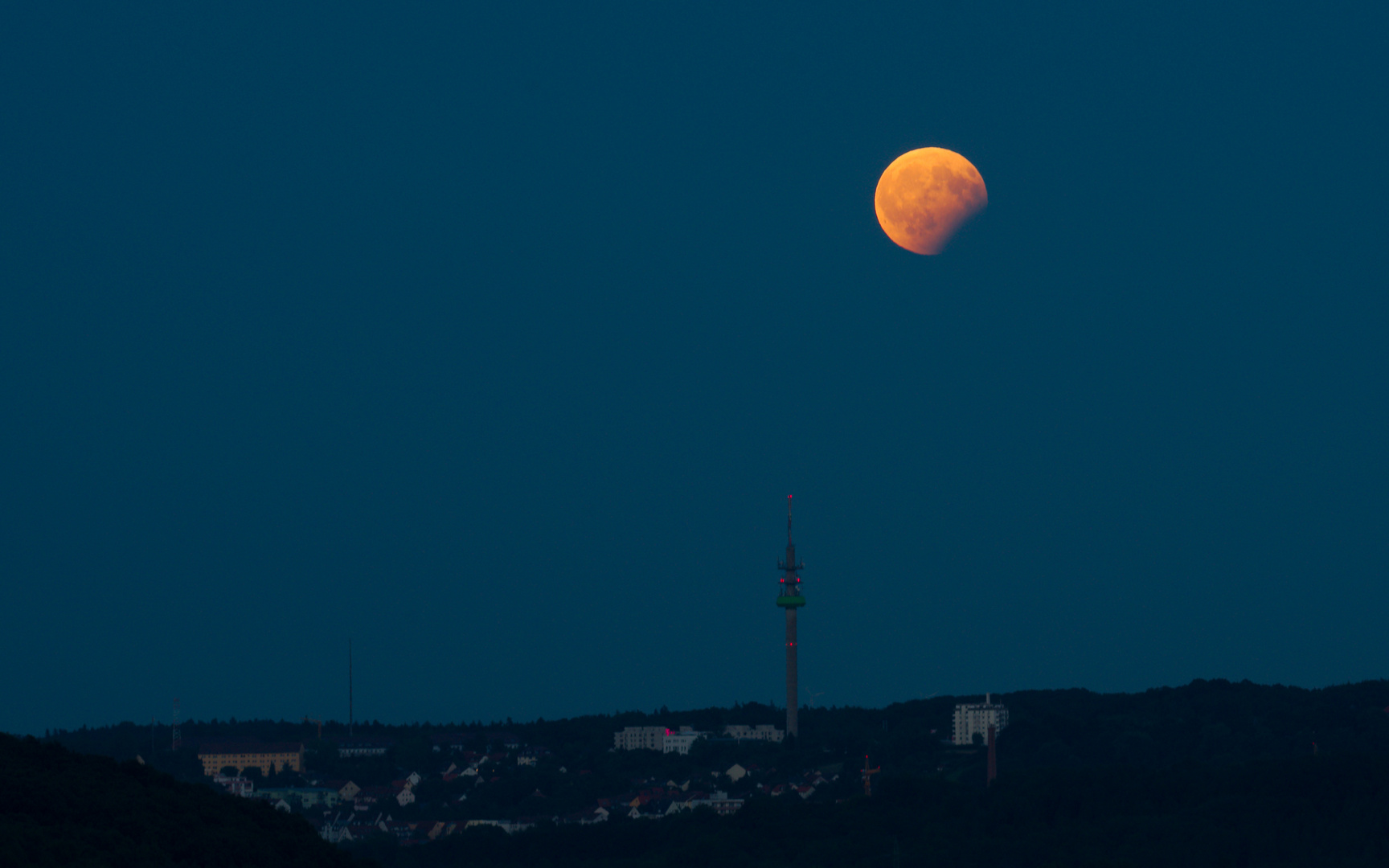 partielle Mondfinsternis über Ansbach 08.08.2017 