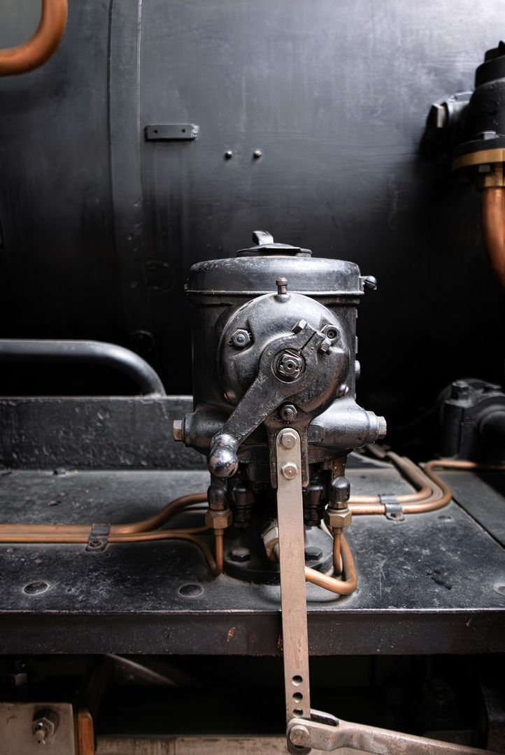 ... parts of a steam locomotive II ...