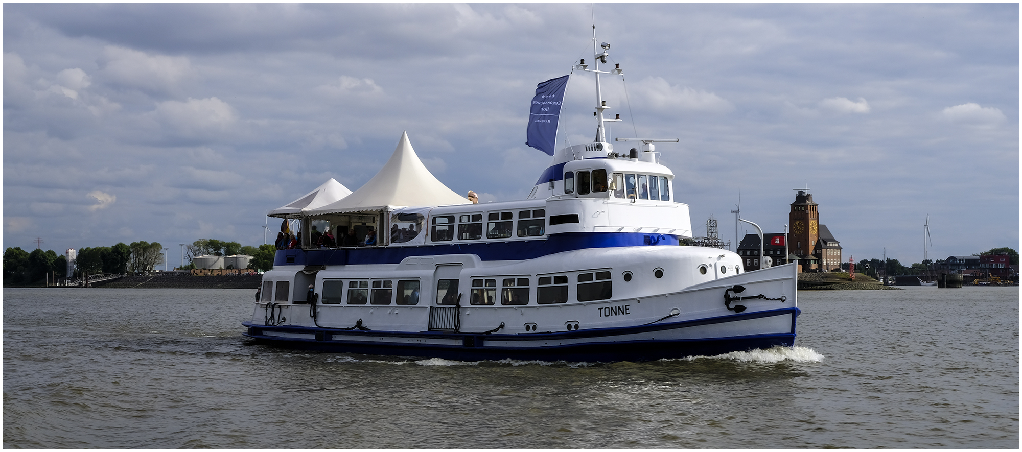 Partyboot  „MS Tonne“