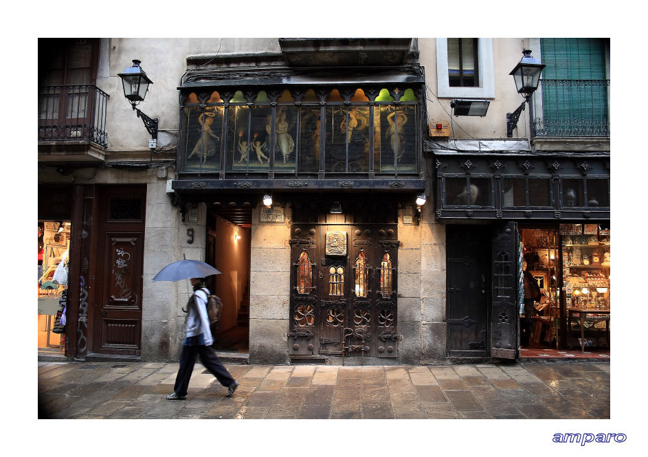 paseando en barcelona ( dedicada a teresa y tomas )