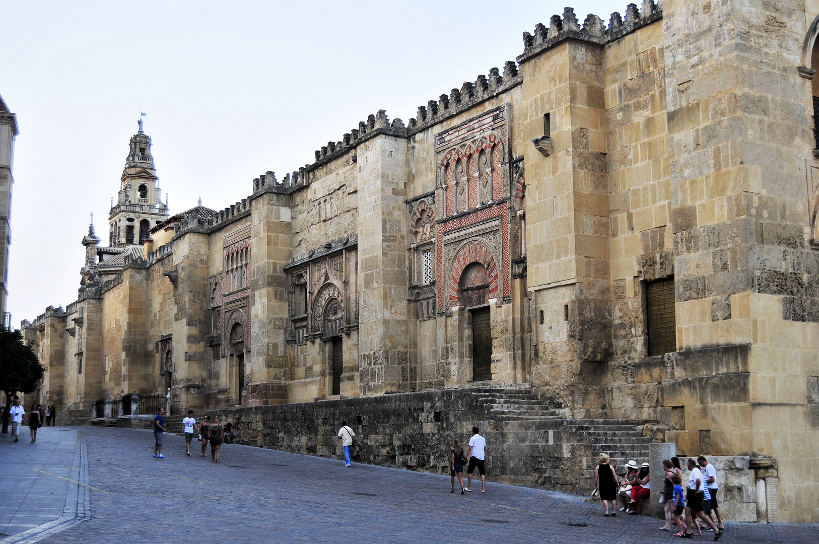 Paseando por la mezquita