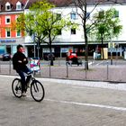 Paseo en bicicleta por las calles de alemania
