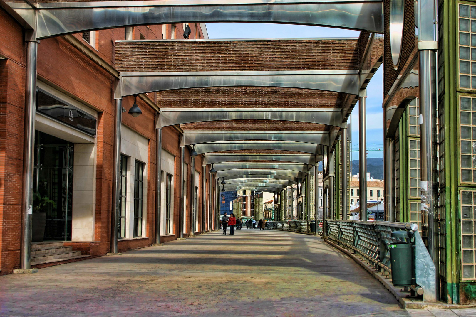 Paseo por el río