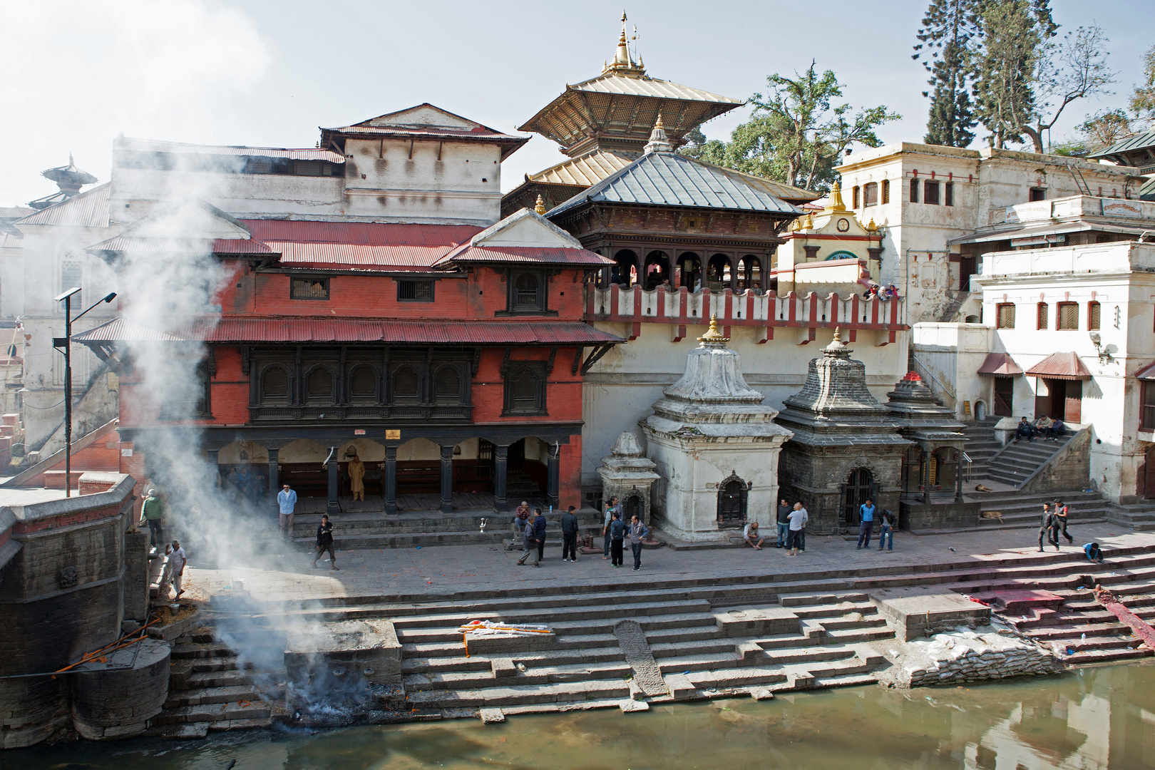 Pashupatinath: „Herr des Lebens“ bei Kathmandu ist eine der wichtigsten Tempelstätten des Hinduismus