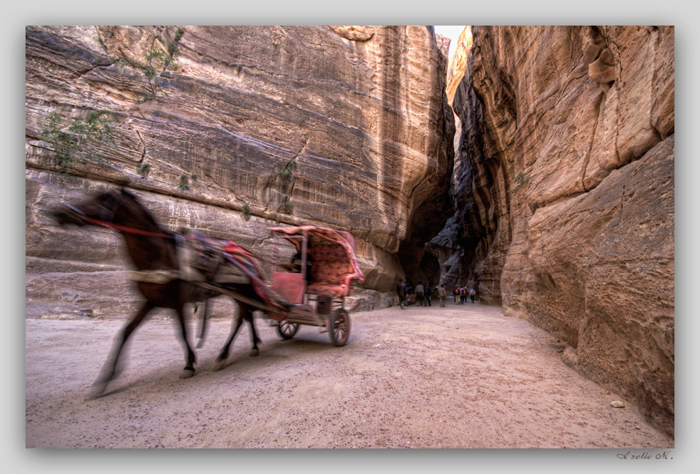 Passaggio nel Siq