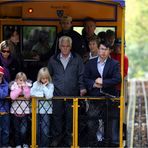 Passagiere auf der Nerobergbahn